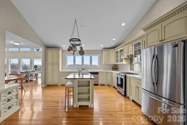 995 Towery TRCE, Ellenboro, NC 28040