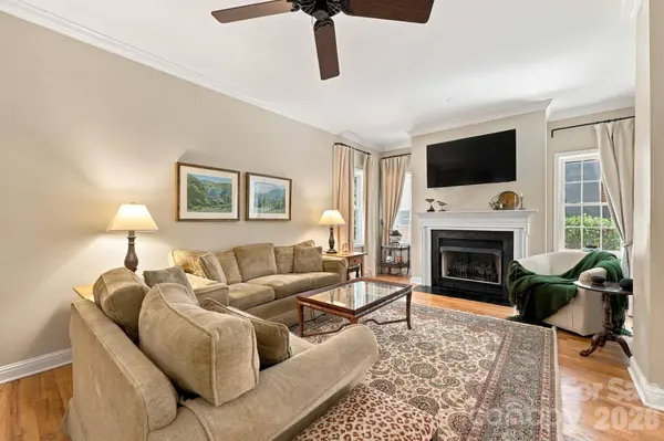 25 Jonathan Creek DR, Etowah, NC 28729