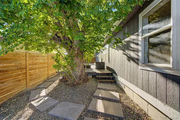 370 Irving ST, Denver, CO 80219