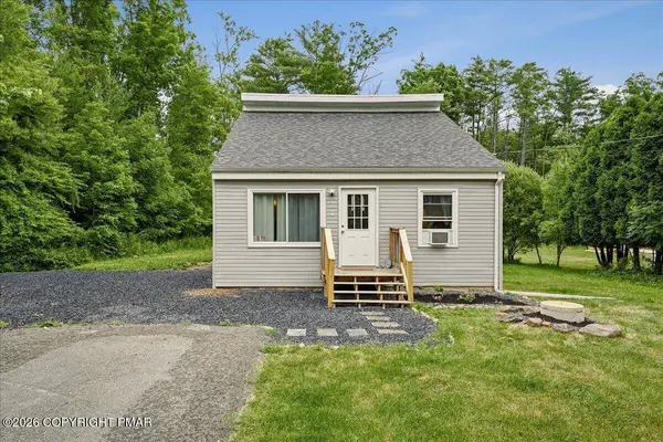 3084 Pleasant View DR, Kunkletown, PA 18058