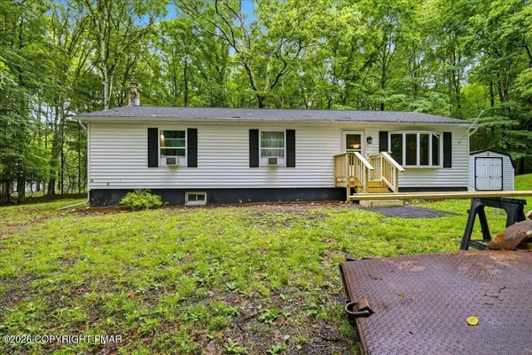 110 Gumwood LN, Kunkletown, PA 18058