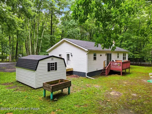 110 Gumwood LN, Kunkletown, PA 18058