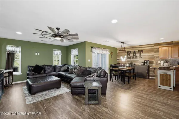 134 Sciota Garden RD, Sciota, PA 18354