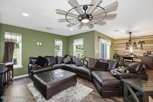 134 Sciota Garden RD, Sciota, PA 18354