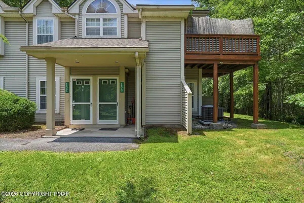 200 Turnberry VLG, East Stroudsburg, PA 18302