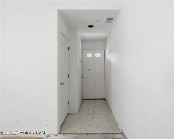 200 Turnberry VLG, East Stroudsburg, PA 18302