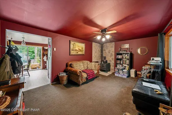 105 Lenape TRL, Albrightsville, PA 18210