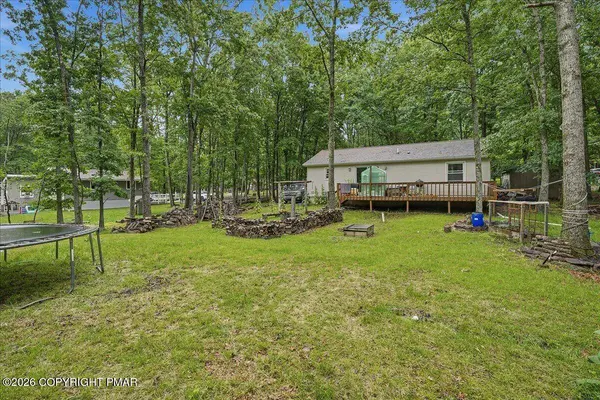 105 Lenape TRL, Albrightsville, PA 18210