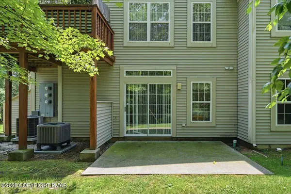 200 Turnberry VLG, East Stroudsburg, PA 18302
