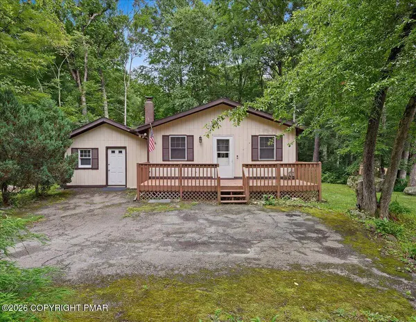 1280 Glenbrook RD, Bartonsville, PA 18321