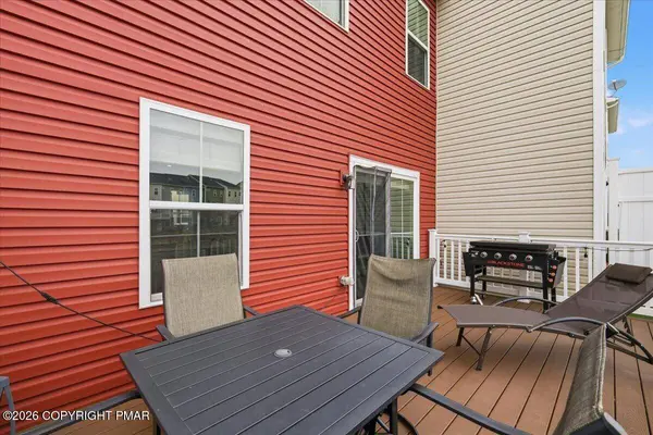 2396 Emanuel CT, Easton, PA 18045