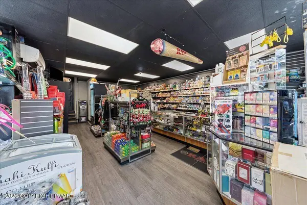 449 N 10th ST, Allentown, PA 18102
