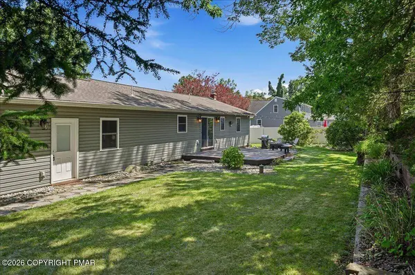 236 Shine Hill RD, Henryville, PA 18332