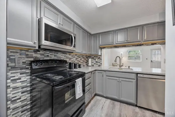 30 Hunters Ct #809E, Pierce Twp, OH 45102