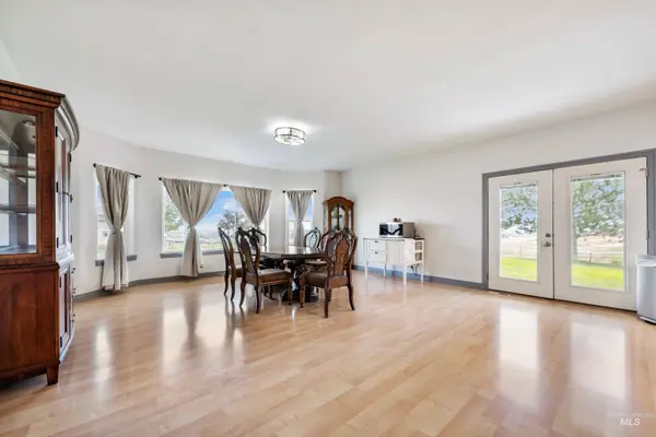 5530 E Tower Lane, Caldwell, ID 83607