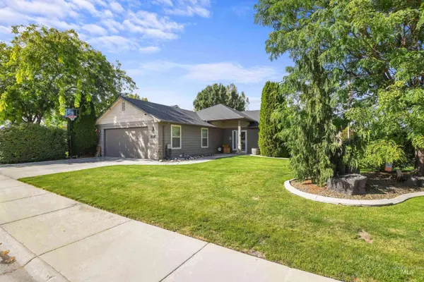 638 W Test Ct, Kuna, ID 83634