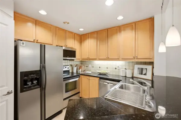 4321 Issaquah-Pine Lake RD SE #407, Sammamish, WA 98075