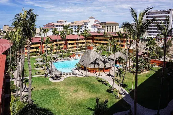 Paseo El Pescador Marina Sol A-309 pool Side