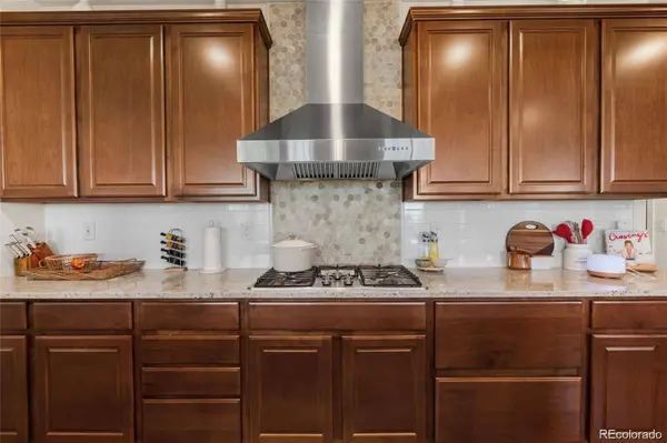 2350 Tyrrhenian CIR, Longmont, CO 80504