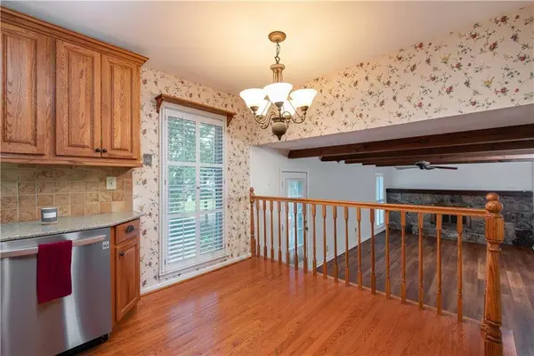 721 Dorsey CIR SW, Lilburn, GA 30047