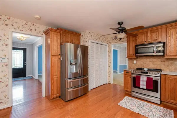 721 Dorsey CIR SW, Lilburn, GA 30047