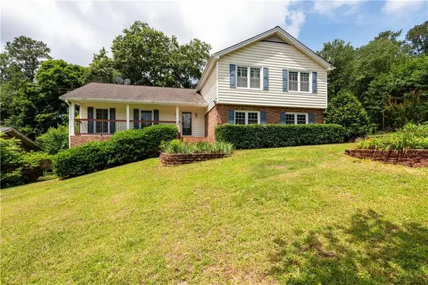 721 Dorsey CIR SW, Lilburn, GA 30047