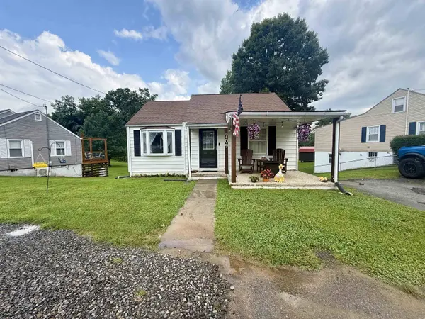709 Woodland RD
