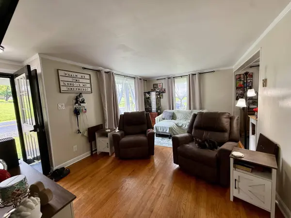 709 Woodland Rd, Rich Creek, VA 24147