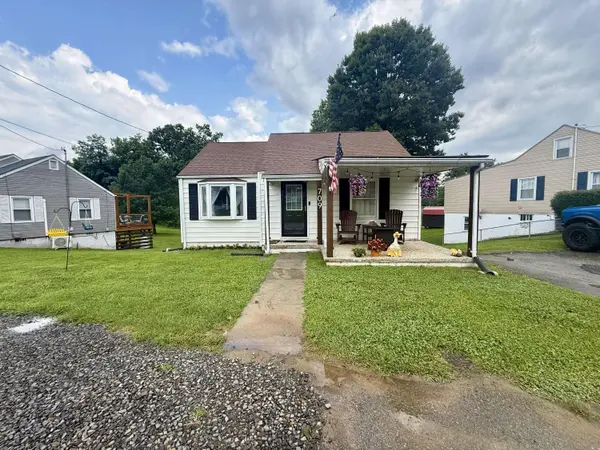 709 Woodland Rd