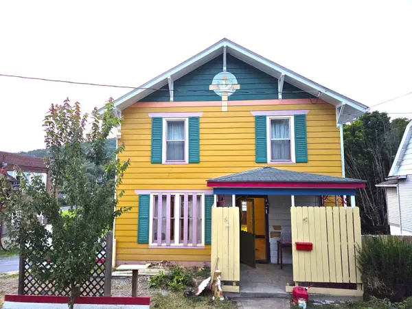 1320 Highland Ave