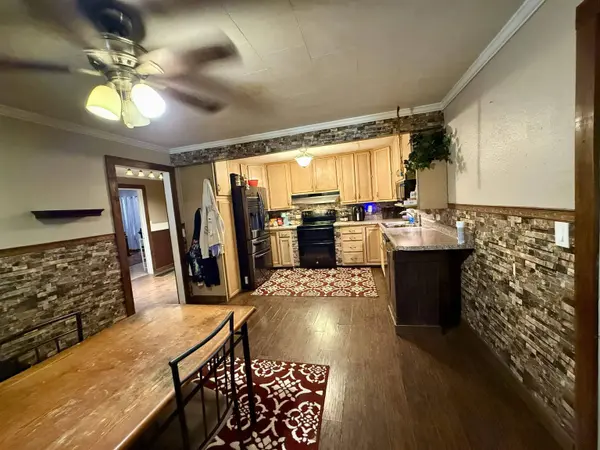 1521 Green Valley RD, Eggleston, VA 24086