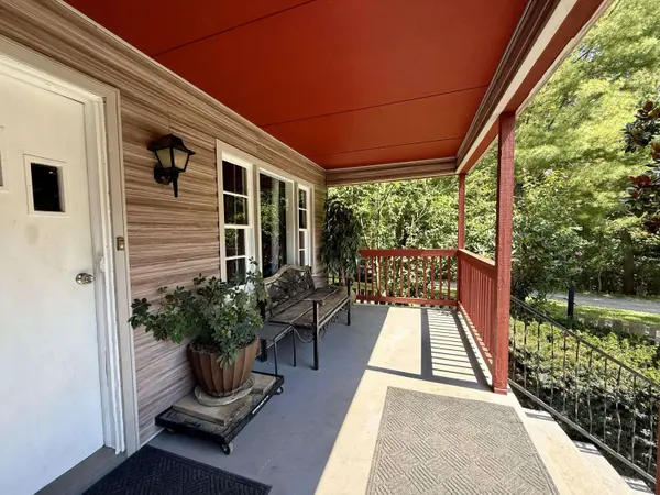1521 Green Valley Rd, Eggleston, VA 24086