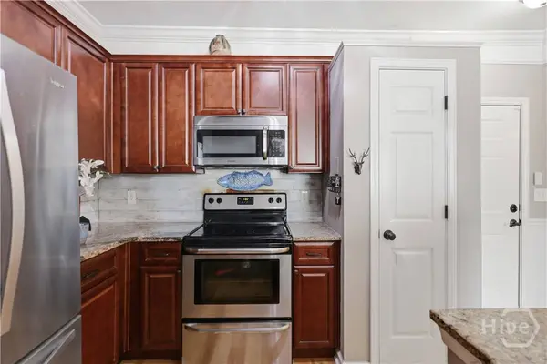 2124 Whitemarsh WAY, Savannah, GA 31410