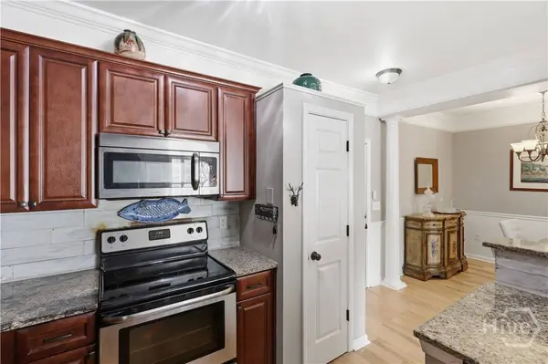 2124 Whitemarsh WAY, Savannah, GA 31410