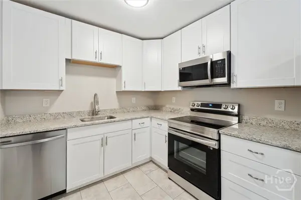 1315 E 55th ST, Savannah, GA 31404