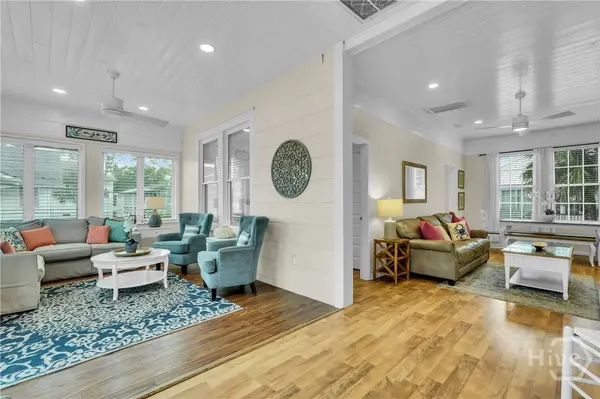10 10th TER, Tybee Island, GA 31328
