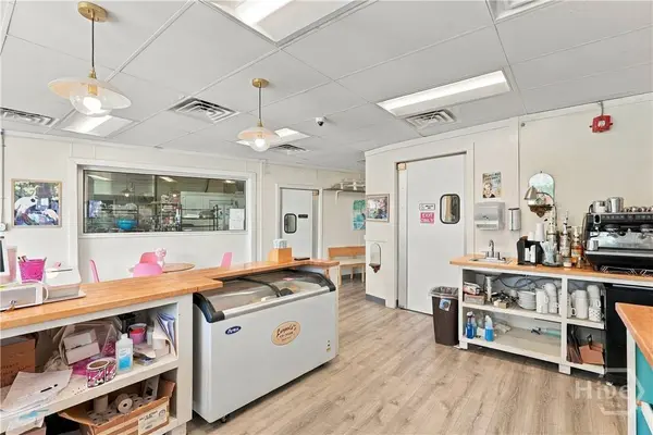 4700 US Highway 80 E #E, Savannah, GA 31410