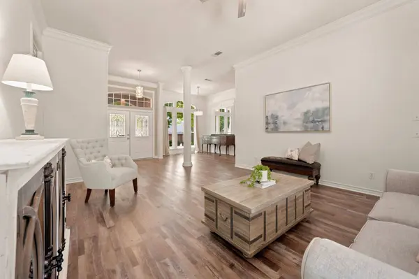 428 Arbor Lawn DR, Burleson, TX 76028