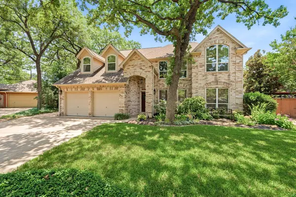 3906 Brookfield DR