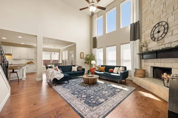 325 Little John CT, City, TX 76179