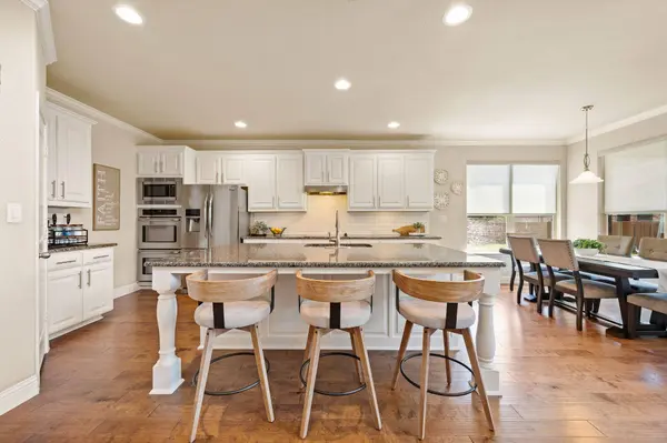 325 Little John CT, City, TX 76179
