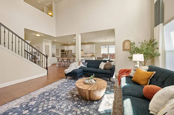 325 Little John CT, City, TX 76179