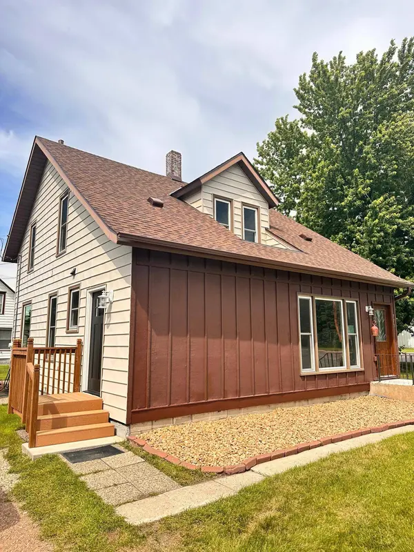 720 Fir AVE, Bird Island, MN 55310