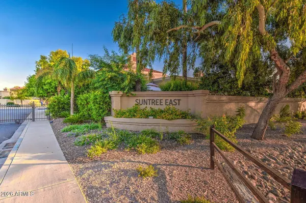 10593 E FANFOL Lane, Scottsdale, AZ 85258
