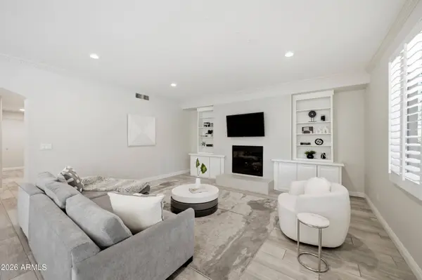 6833 E ACOMA Drive, Scottsdale, AZ 85254