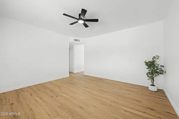 4219 W SUNNYSIDE Avenue, Phoenix, AZ 85029