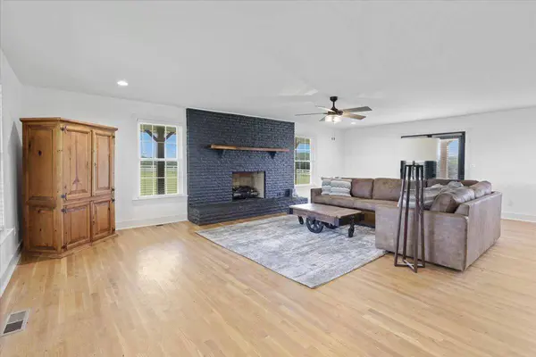 841 Avery RD, Trenton, GA 30752