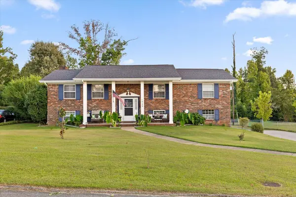 8168 Pinecrest DR
