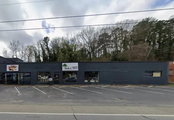 3816 Ringgold Rd, Chattanooga, TN 37412-1640
