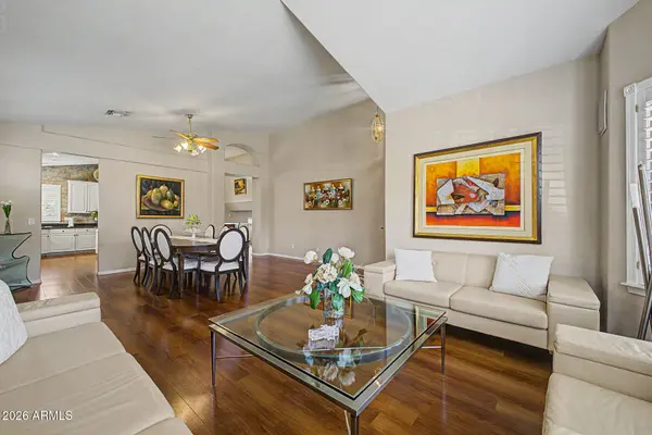7002 W LONE CACTUS Drive, Glendale, AZ 85308